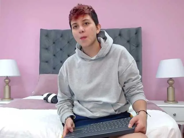 Live sex webcam photo for Aron-ftm #273483836