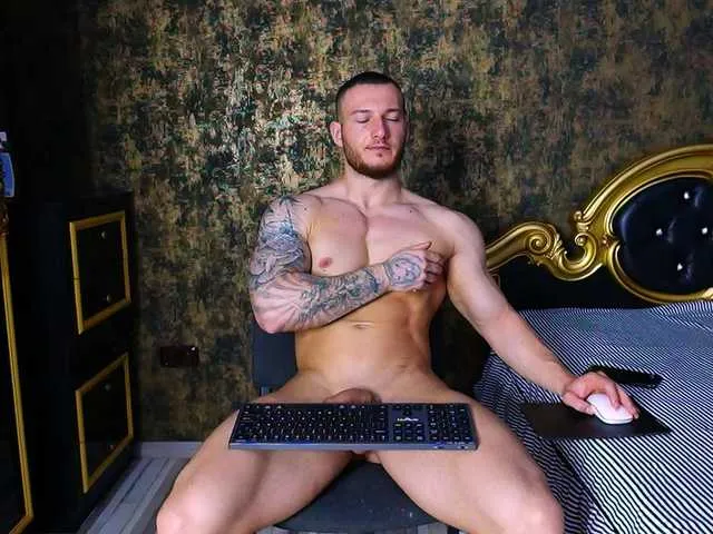 Live sex webcam photo for AronMuscle #278202606