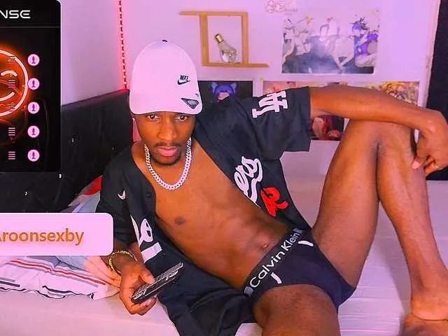 Live sex webcam photo for Aroonsexby #276375943