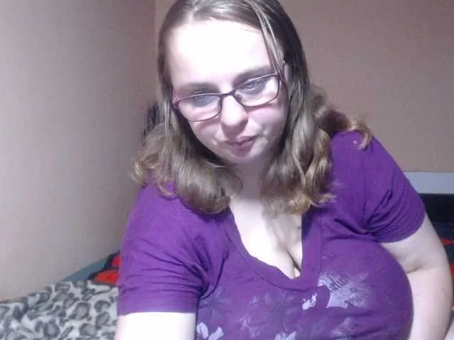 Live sex webcam photo for Arriana98 #275671006