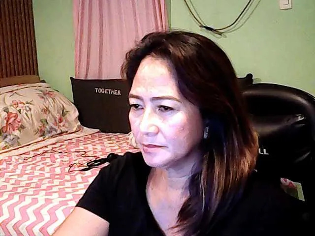 Live sex webcam photo for Arriane116 #291217942