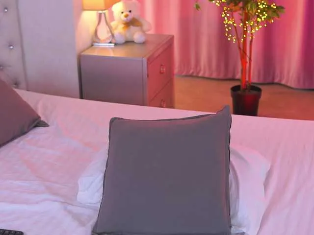 Live sex webcam photo for ArtTeasee #290717202