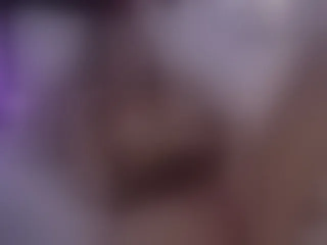 Live sex webcam photo for ArtTeasee #294080387