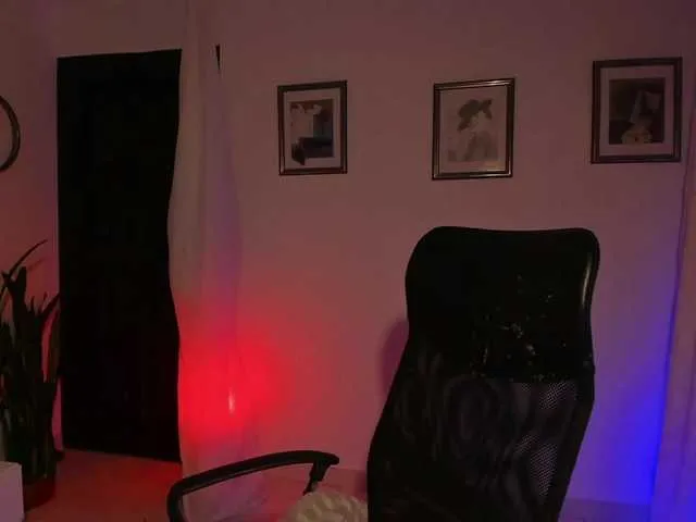 Live sex webcam photo for Artproject #277175535