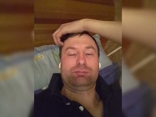 Live sex webcam photo for Artur112114 #276922777