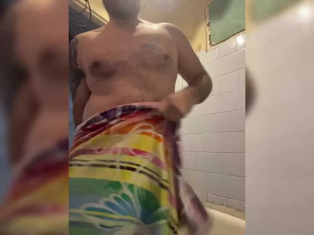 Live sex webcam photo for Artur1235 #290154612