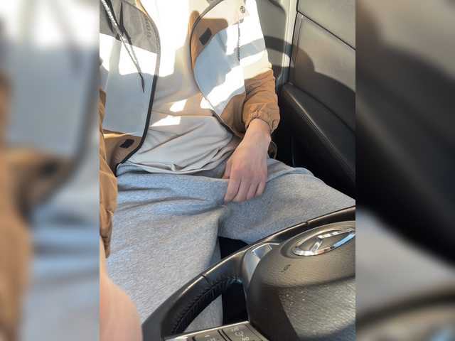 Live sex webcam photo for Arturchik186 #273160892