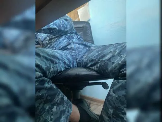 Live sex webcam photo for Arturchik186 #276304603