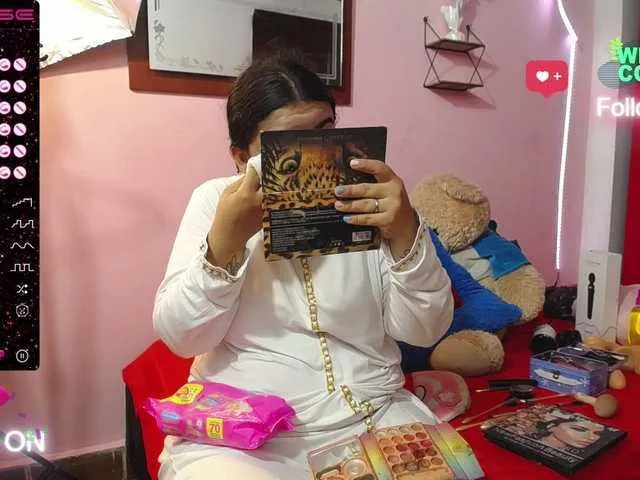 Live sex webcam photo for ArunaDhar #275662065