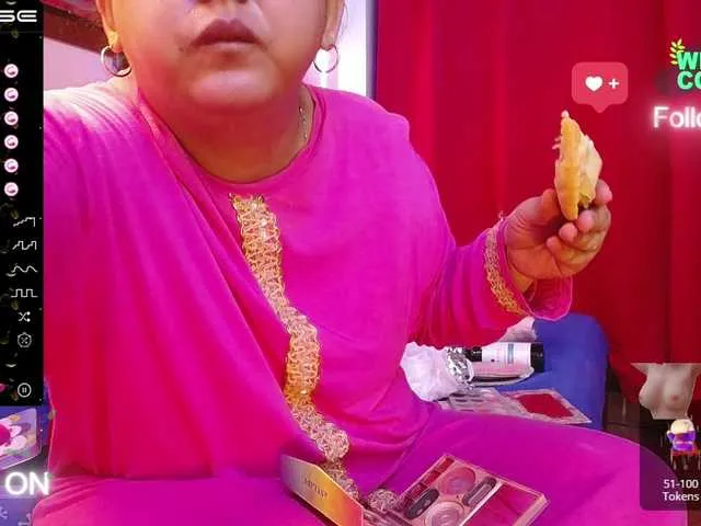 Live sex webcam photo for ArunaDhar #275740865