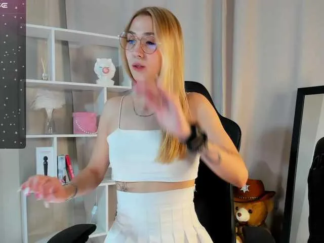 Live sex webcam photo for Arya-solar #289627912