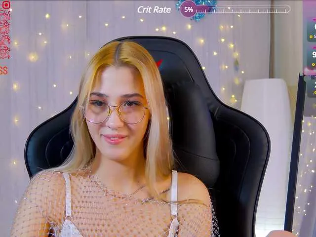 Live sex webcam photo for Arya-solar #290275449