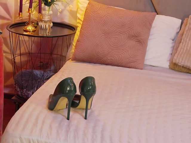 Live sex webcam photo for AryaEve #290838610