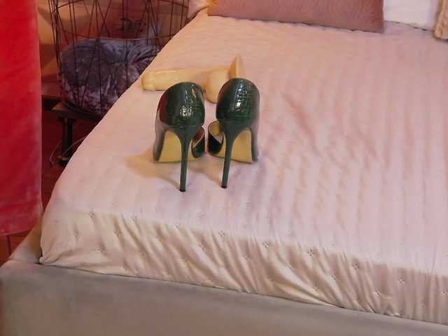 Live sex webcam photo for AryaEve #290845641