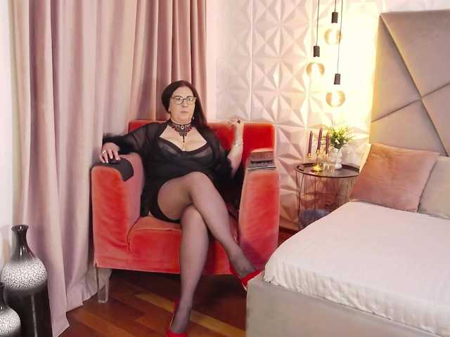 Live sex webcam photo for AryaEve #291244138