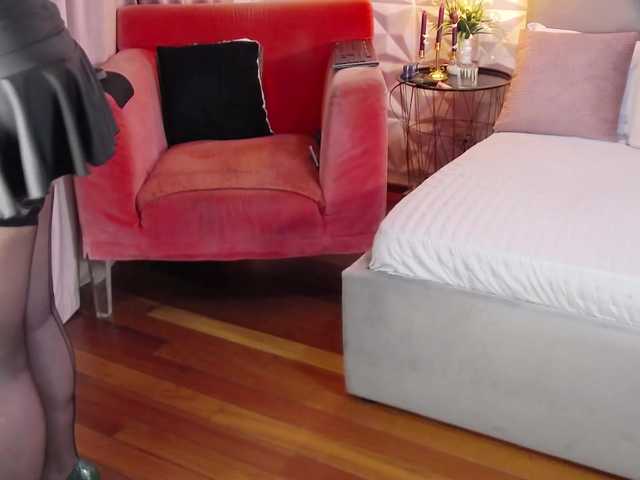 Live sex webcam photo for AryaEve #291829495