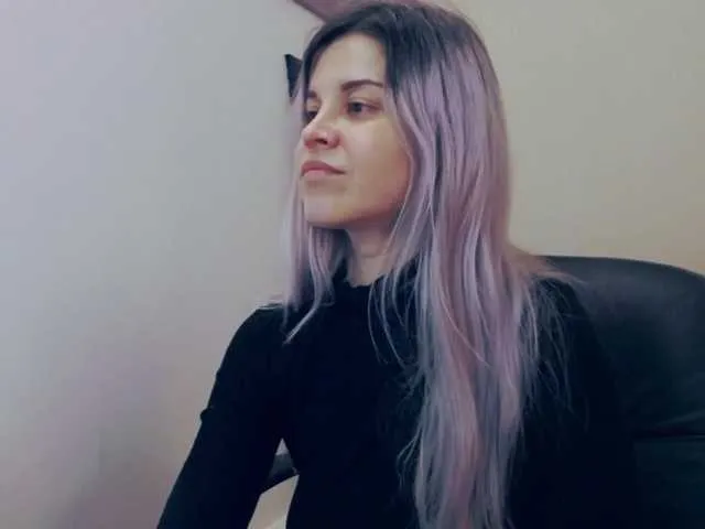 Live sex webcam photo for AryaJolie #290365696