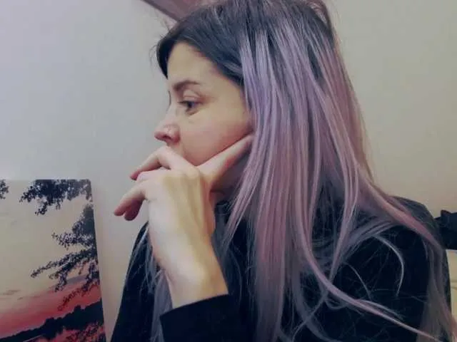 Live sex webcam photo for AryaJolie #290379647