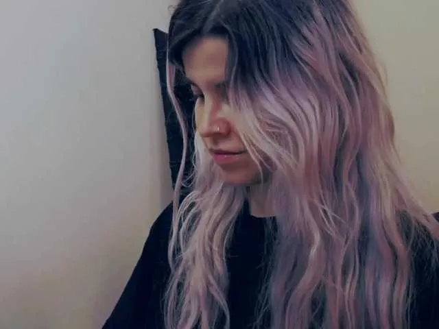 Live sex webcam photo for AryaJolie #290409018