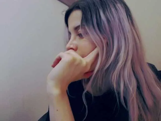 Live sex webcam photo for AryaJolie #290416272