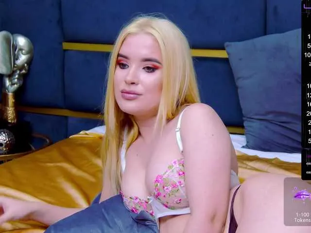 Live sex webcam photo for AryanaPatton #272772138