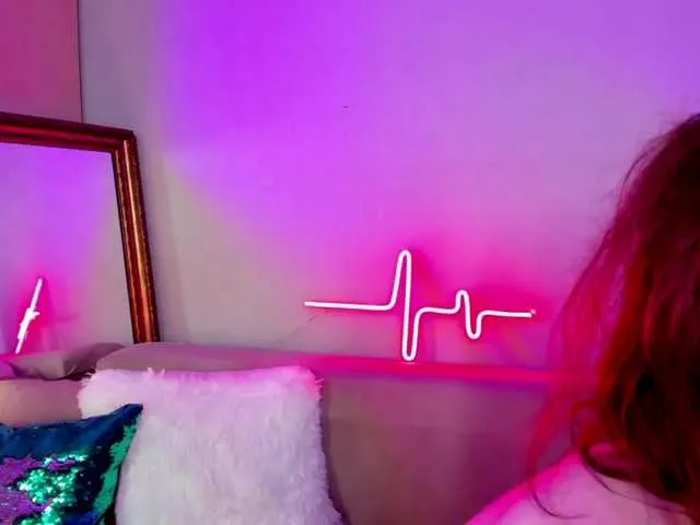 Live sex webcam photo for Asella-Starr #274167715