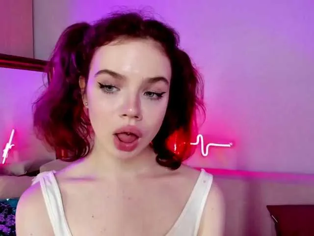 Live sex webcam photo for Asella-Starr #274208908