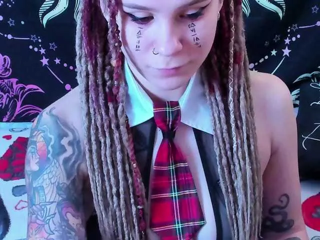 Live sex webcam photo for Ash-Destiny #290179148