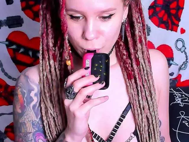 Live sex webcam photo for Ash-Destiny #290441563