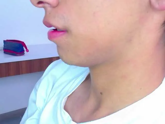 Live sex webcam photo for AshVhot #275535280