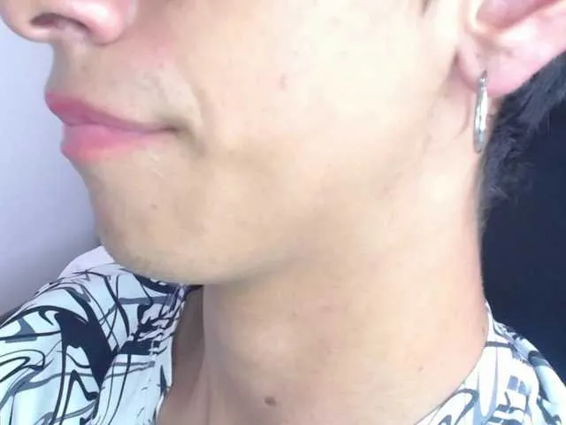 Live sex webcam photo for AshVhot #275575428