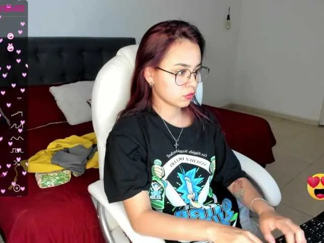 Live sex webcam photo for AshelyGirl #272404778