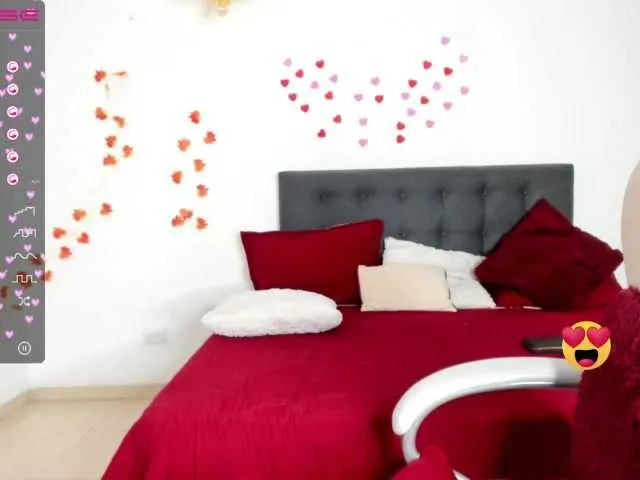 Live sex webcam photo for AshelyGirl #272444147