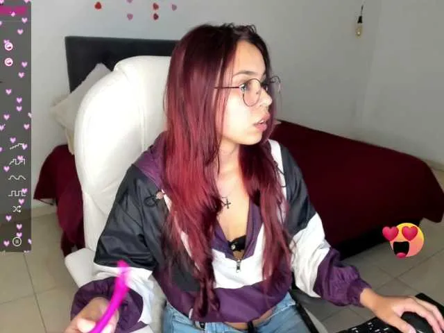Live sex webcam photo for AshelyGirl #272471440