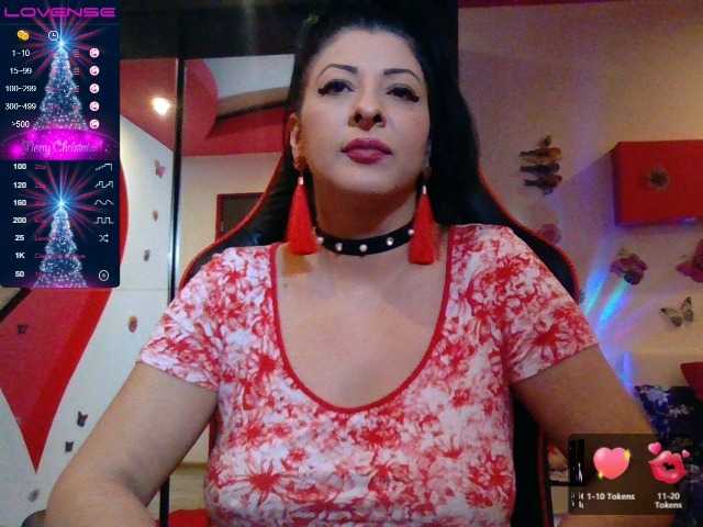 Live sex webcam photo for Ashima25 #271817788