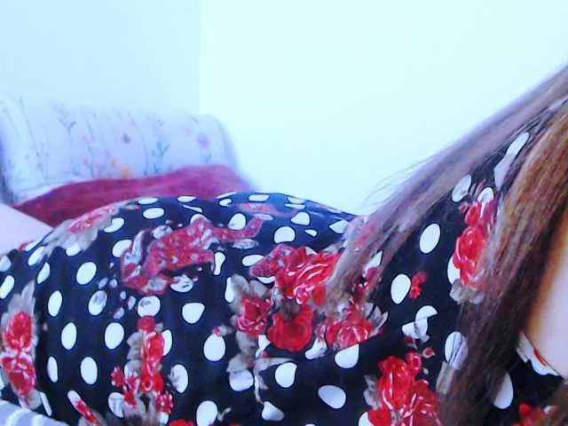 Live sex webcam photo for Ashima25 #276598428