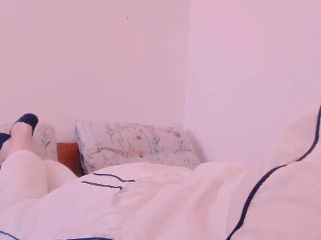 Live sex webcam photo for Ashima25 #276968326