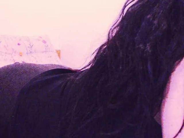Live sex webcam photo for Ashima25 #276970146