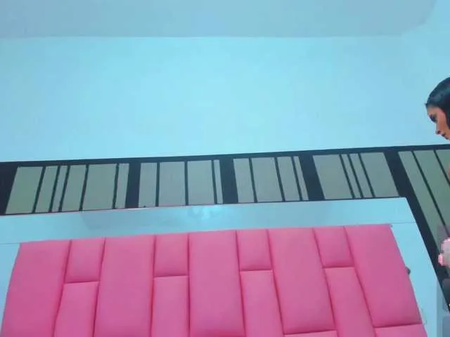 Live sex webcam photo for Ashleimoss #290805900