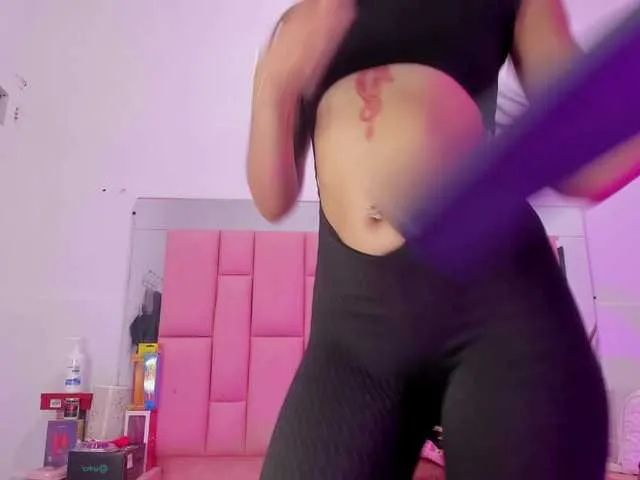 Live sex webcam photo for Ashleimoss #291417718