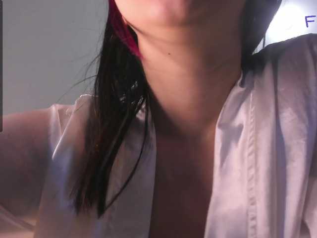 Live sex webcam photo for Ashley-Miler1 #271835685