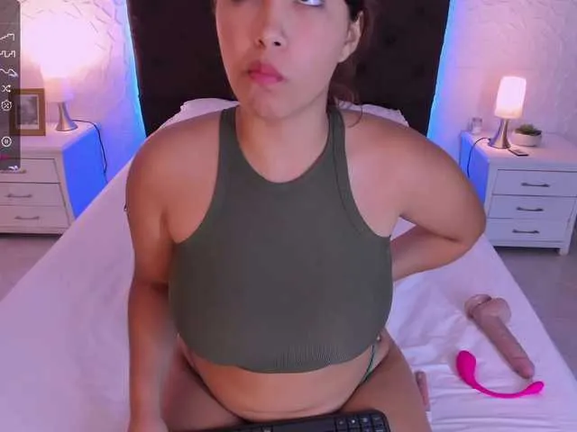 Live sex webcam photo for Ashley-Miller #276249751