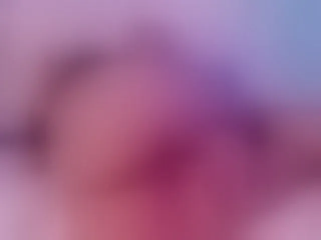 Live sex webcam photo for Ashley-Miller26 #290576427