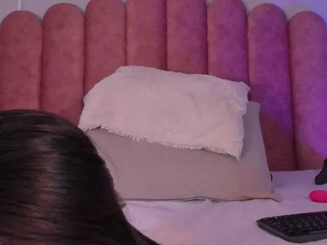 Live sex webcam photo for Ashley-Pink #292318352