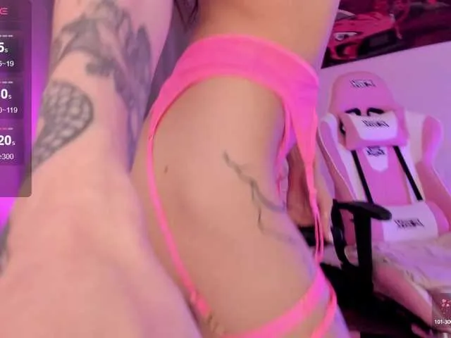 Live sex webcam photo for Ashley-Wow #290349350