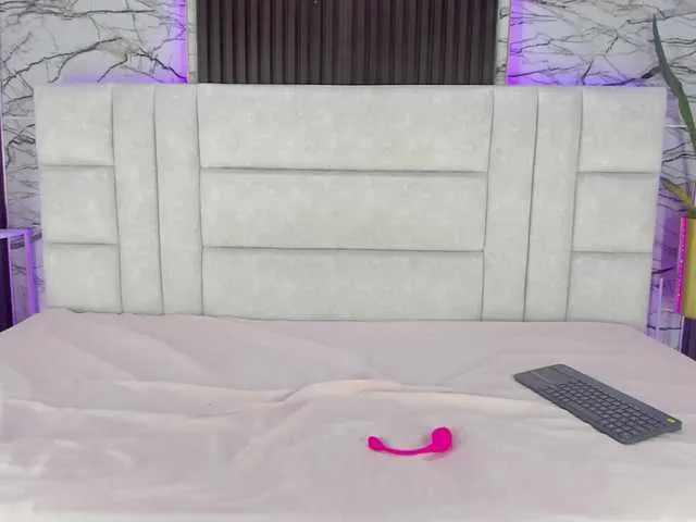 Live sex webcam photo for Ashley-creed #276244989