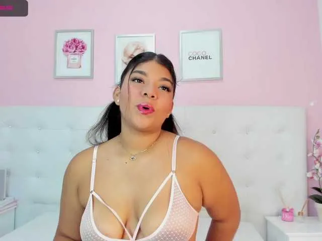 Live sex webcam photo for AshleyAdam1 #273624139