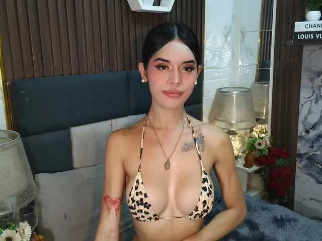 Live sex webcam photo for AshleyReignFajardo #293677306