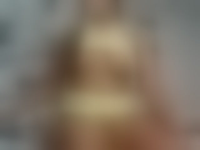 Live sex webcam photo for AshleyT255 #293940489