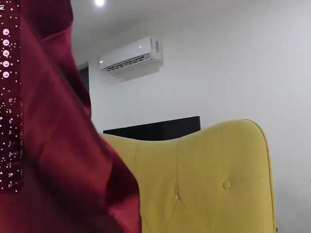 Live sex webcam photo for AshleyWils #276932069